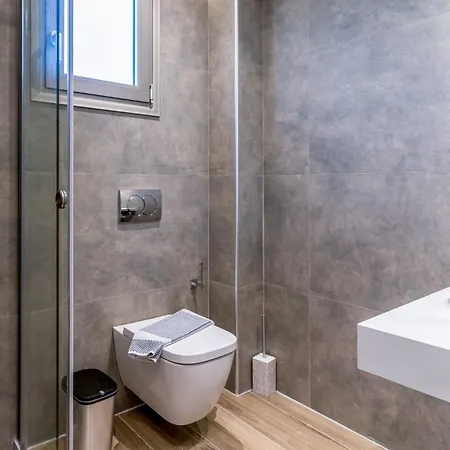 Apartment Plaka