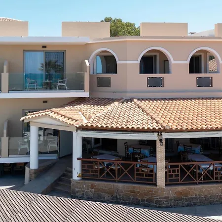 Plaka Apartment *
