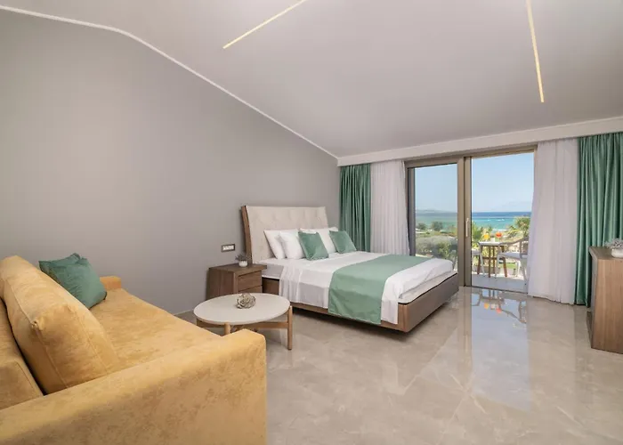 Sea View & Homes - Plaka *